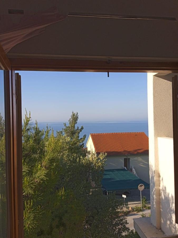 Apartmani Nila Sveta Nedelja  Exterior photo