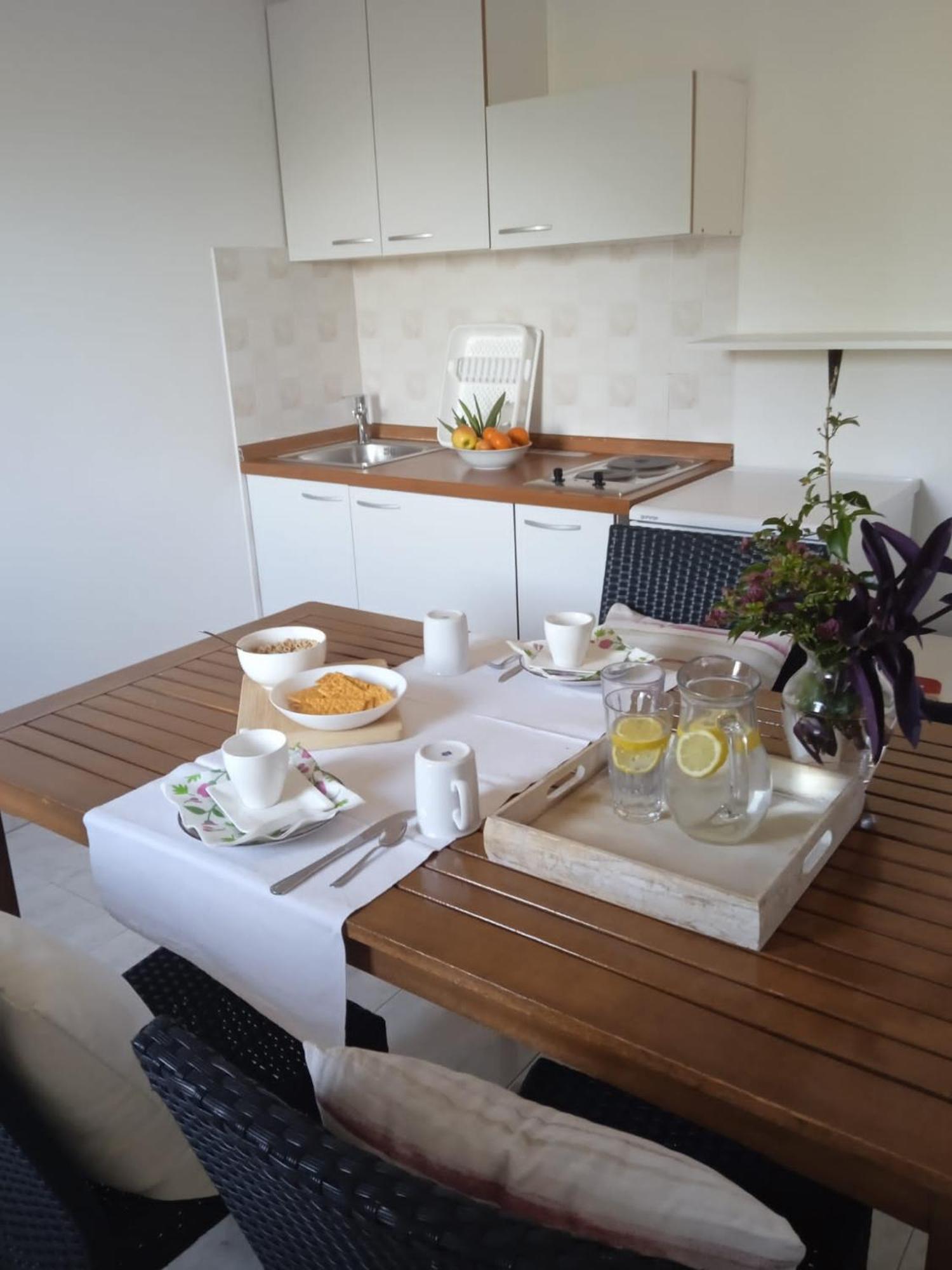 Apartmani Nila Sveta Nedelja  Room photo