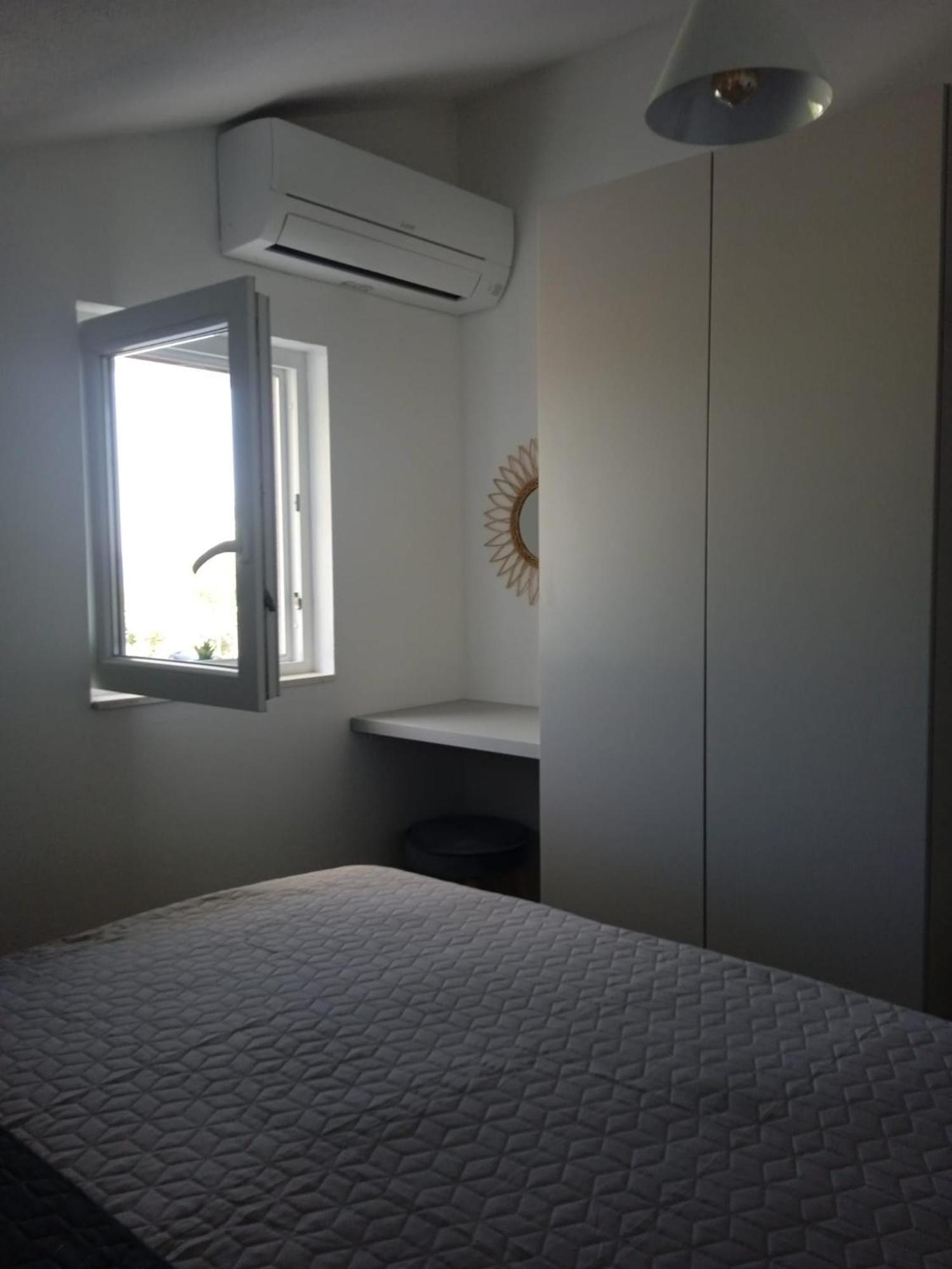 Apartmani Nila Sveta Nedelja  Exterior photo